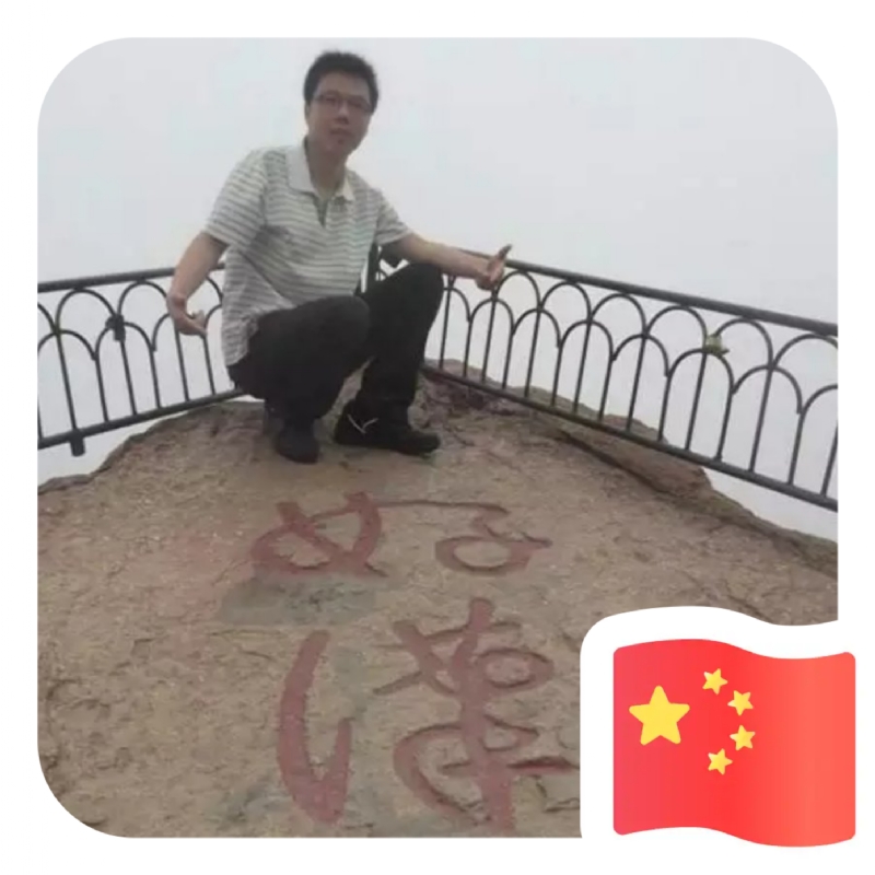 一只小虎牙的第一张照片--福安相亲网