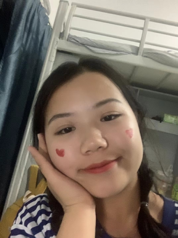 轻轻的一片云的第一张照片--福安相亲网