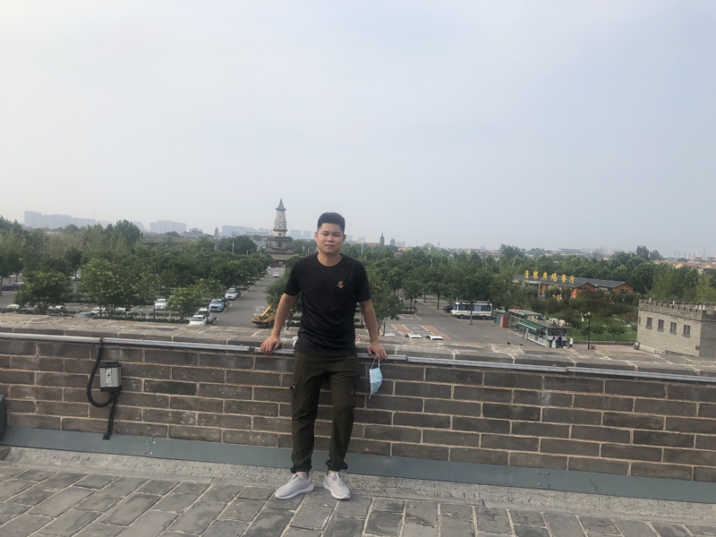 123.向左向右的第一张照片--福安相亲网