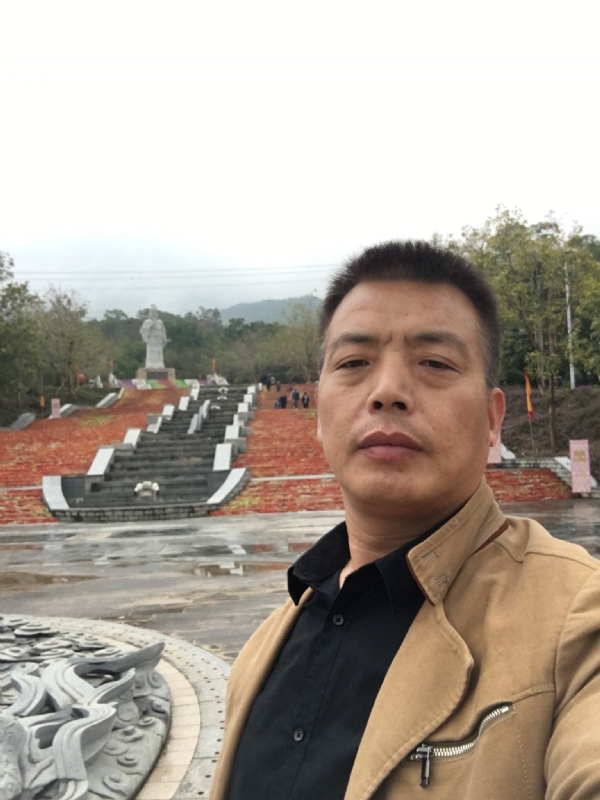 开心的松鼠的第一张照片--福安相亲网